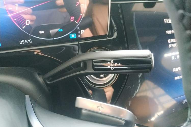 Used Mercedes-Benz E-Class 2026 E 300 L Luxury Gear Lever