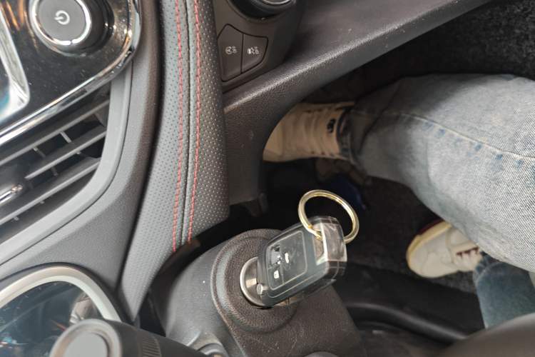 Used Chevrolet Monza 2020 Light Hybrid RS 330T Automatic Comfort Edition