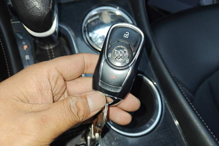 Used Buick Envision 2016 20T Two-Wheel Drive Leading Version Vehicle Key