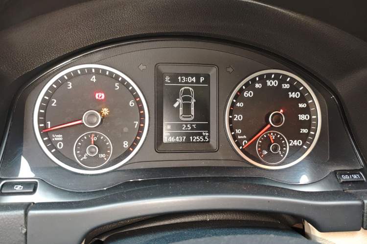 Used Volkswagen Tiguan 2012 1.8TSI Automatic All-Wheel Drive Elite Edition Instrument Cluster