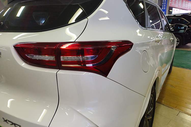 Used JETOUR X70 2020 1.5T DCT YueXing Edition 5 Seats
