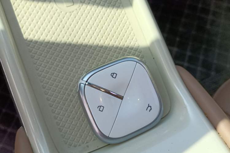 Used Wuling Bingo 2025 410 km Lingxi Deluxe Edition Vehicle Key