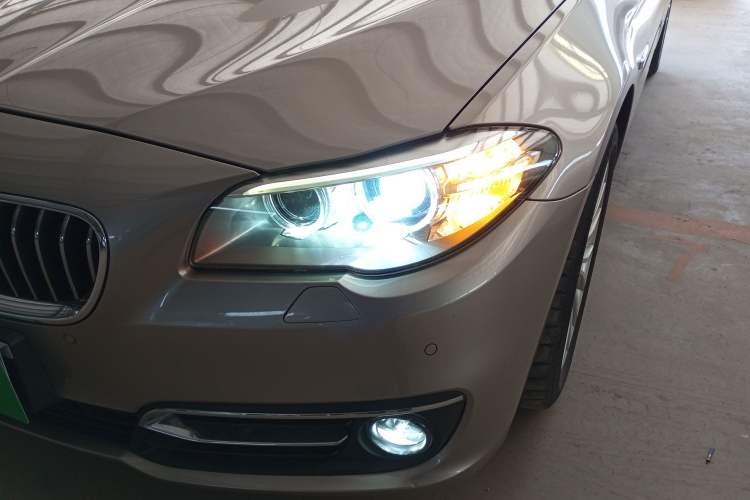 Used BMW 5 Series 2014 525Li Luxury Design Package