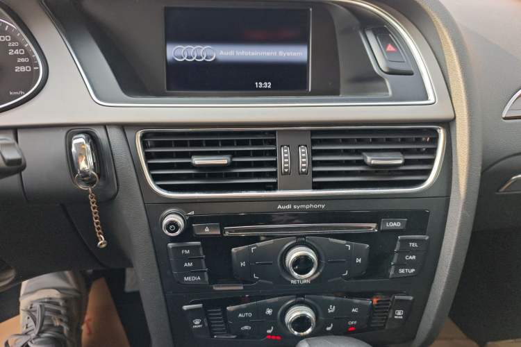 Used Audi A4L 2013 35 TFSI Automatic Comfort Model
