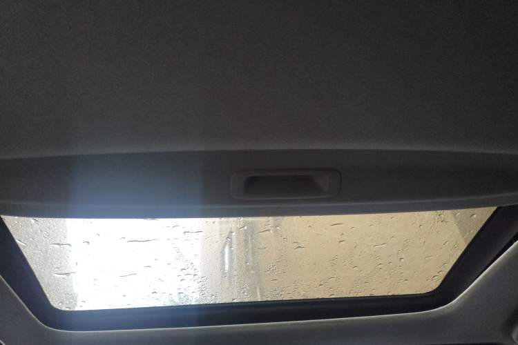 Used Honda Crider 2013 1.8L automatic luxury edition
