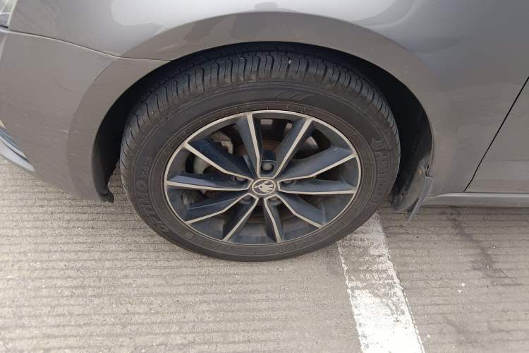 Used Skoda Octavia 2017 1.6L Automatic Smart Drive Edition
