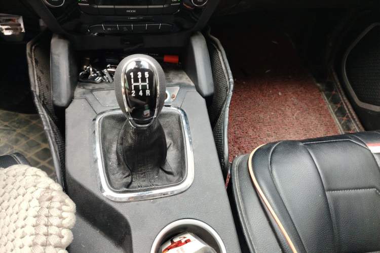 Used Geely Auto Vision X6 2016 1.8L Manual Luxury Model Gear Lever