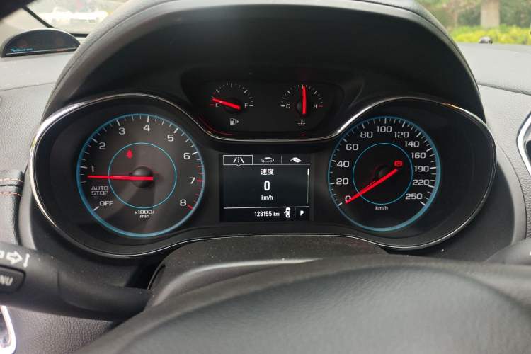 Used Chevrolet Cruze 2017 1.5L Automatic Pioneer Sunroof Edition
