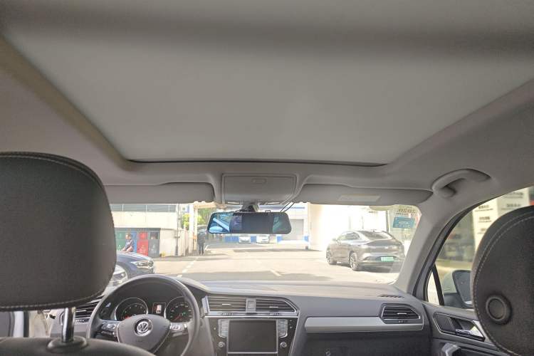 Used Volkswagen Tiguan L 2018 330TSI Automatic Two-Wheel Drive Luxury Edition