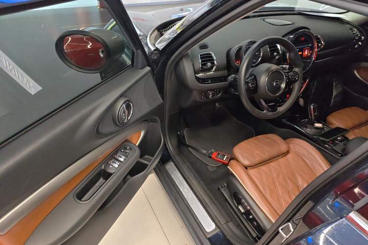 Used MINI Clubman 2019 1.5T COOPER Connoisseur