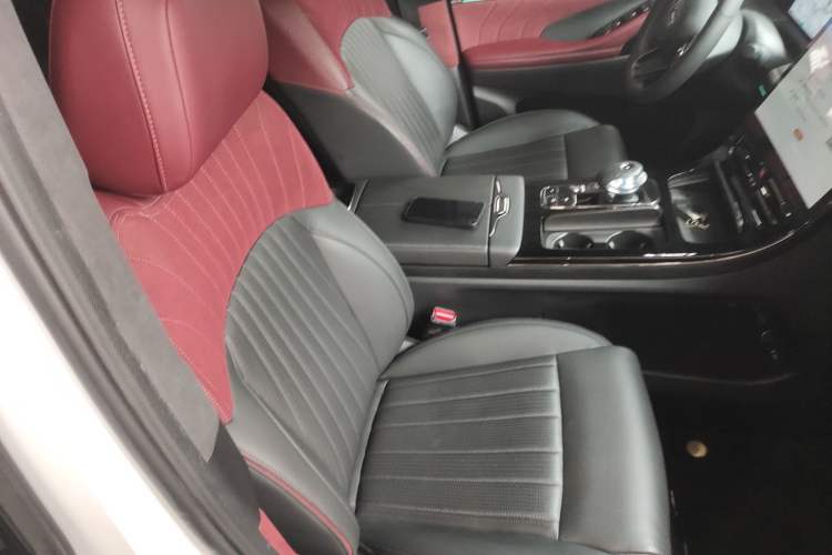 Used GAC Trumpchi M8 2023 Zongshi Series Dual-Motor Flagship Edition Right Front Seat