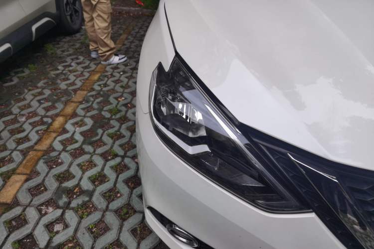 Used Nissan Sylphy 2021 Classic 1.6XL CVT Luxury Edition Right Front Headlight