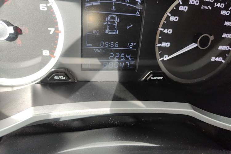 Used Geely Auto Emgrand GS 2016 Elegant Edition 1.8L Manual Fashion Model