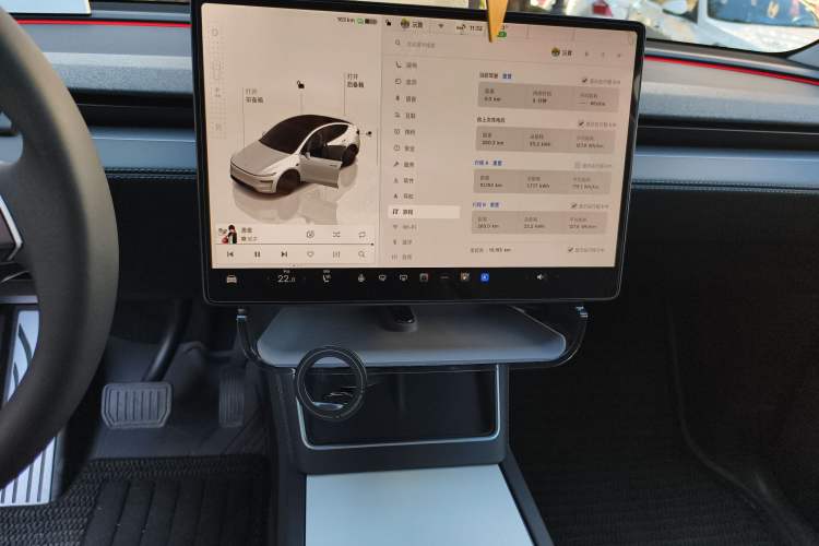 Used Tesla Model Y 2025 Rear-Wheel-Drive Version
