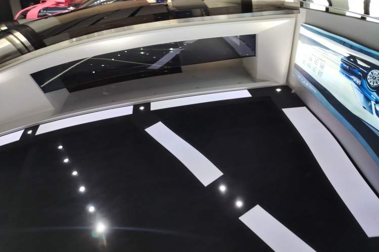 Used Li Auto L8 2023 Pro Model Roof