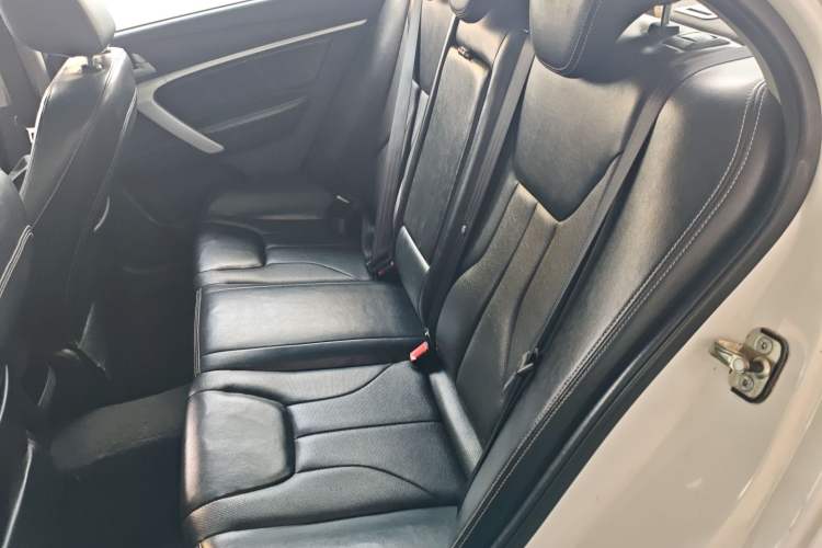 Used Geely Auto Emgrand 2016 Sedan 1.5L CVT Upward Version Left Rear Seat