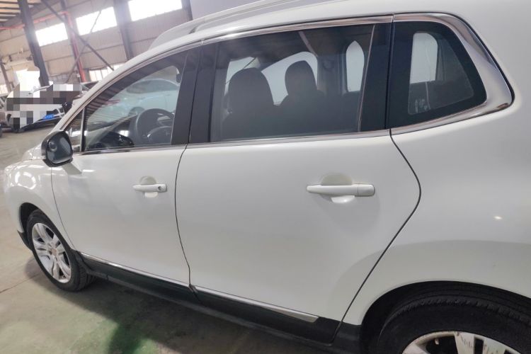 Used Peugeot 3008 2015 2.0L Automatic Classic Edition
