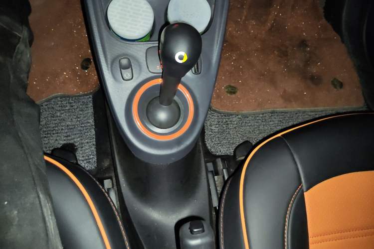 Used smart fortwo 2015 1.0L 52 kW Hardtop Passion Edition
