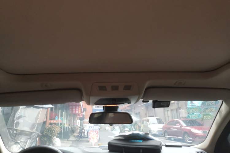 Used BMW 5 Series 2017 525Li Leading Model Headliner