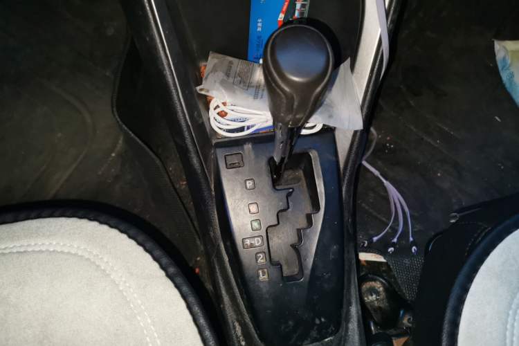 Used Toyota YARiS L Zhi Xuan 2015 1.5E Automatic Charm Edition