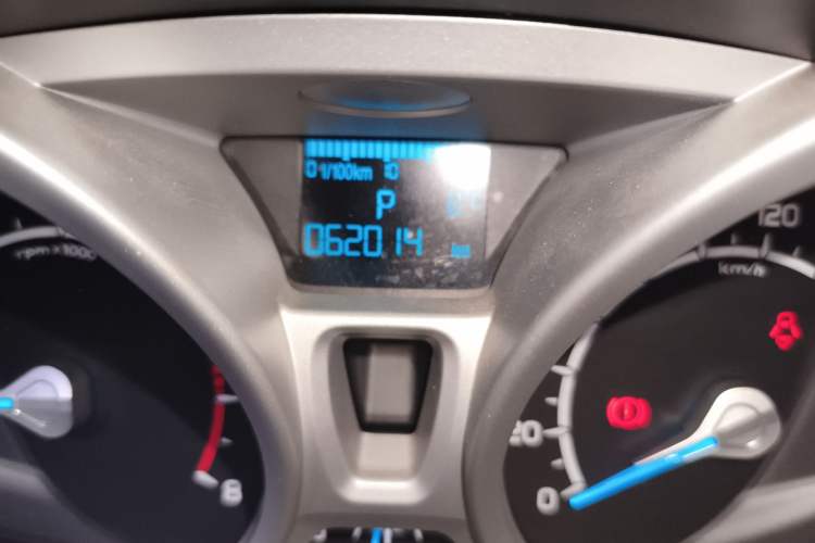 Used Ford EcoSport 2013 1.5L Automatic Prestige Model
