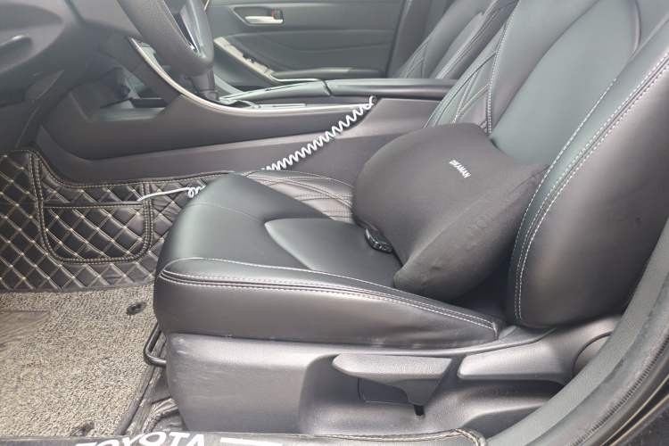 Used Toyota Avalon 2019 2.0L Ambition Edition China VI