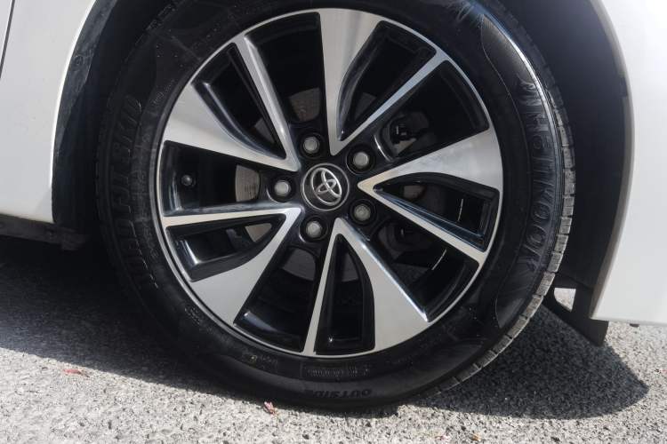 Used Toyota Levin 2018 185T CVT Luxury Edition China V Standard Right Front Wheel Hub
