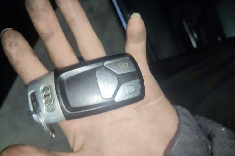 Used Audi Q5L 2020 40 TFSI Prestige Fashion Edition Vehicle Key