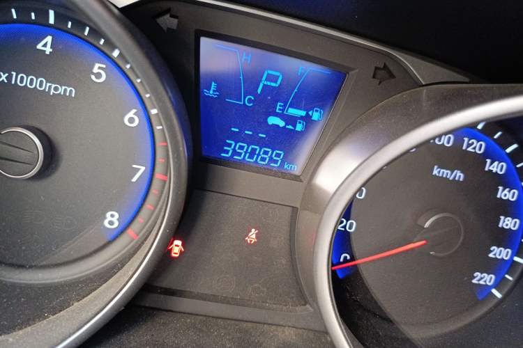 Used Hyundai ix35 2015 2.0L Automatic 2WD Smart Version China V Standard
