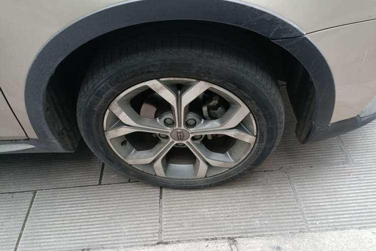 Used Geely Auto Vision S1 2018 1.4T CVT FENGXING Model
