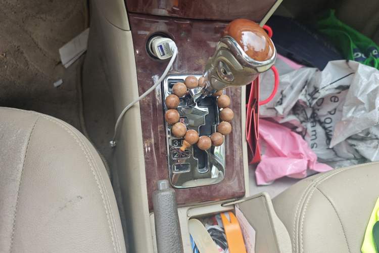 Used Toyota Corolla EX 2011 1.6L Automatic Classic Edition Gear Lever