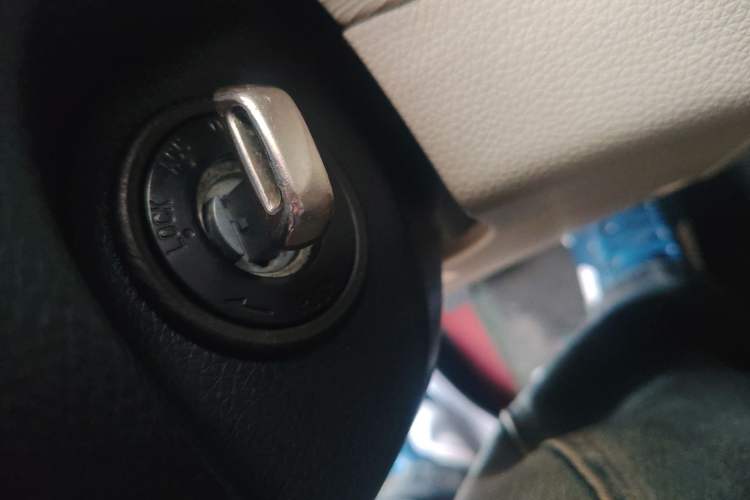 Used Soueast V5 Lingzhi 2012 1.5L Manual Luxury Version Vehicle Key