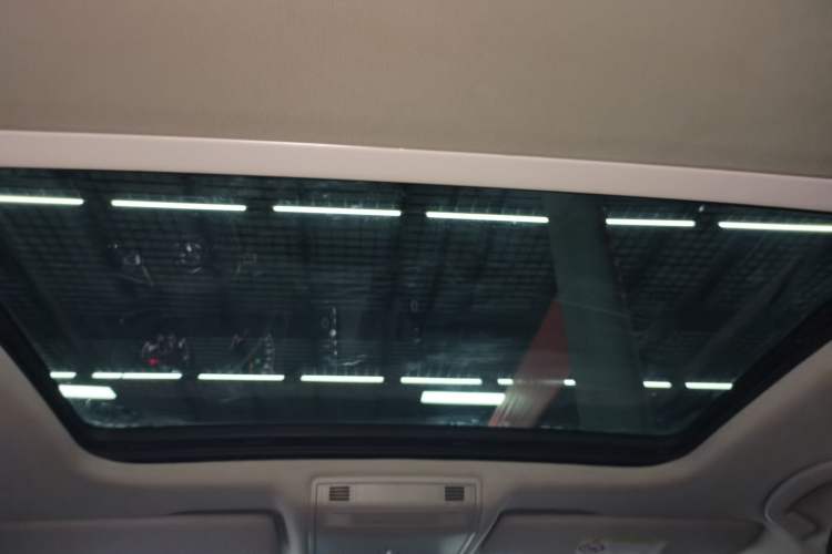 Used Volkswagen Sagitar 2019 280TSI DSG Comfort Version China VI Standard Headliner