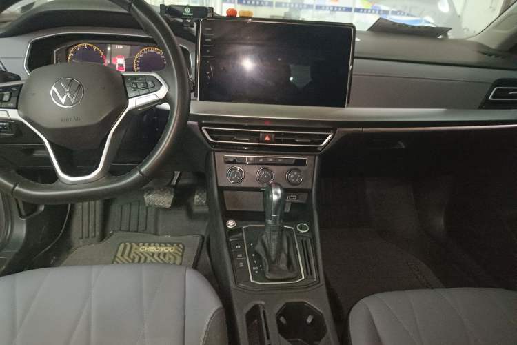 Used Volkswagen Lavida 2023 Revised Version 1.5L Automatic Starry Sky Edition – 5 Million Units Gear Lever