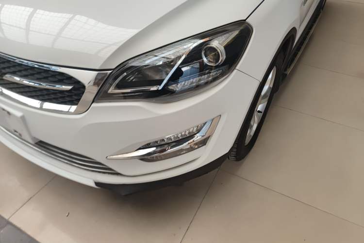 Used Zotye Domy X5 2015 1.5T Manual Luxury Version China IV Standard Left Front Headlight