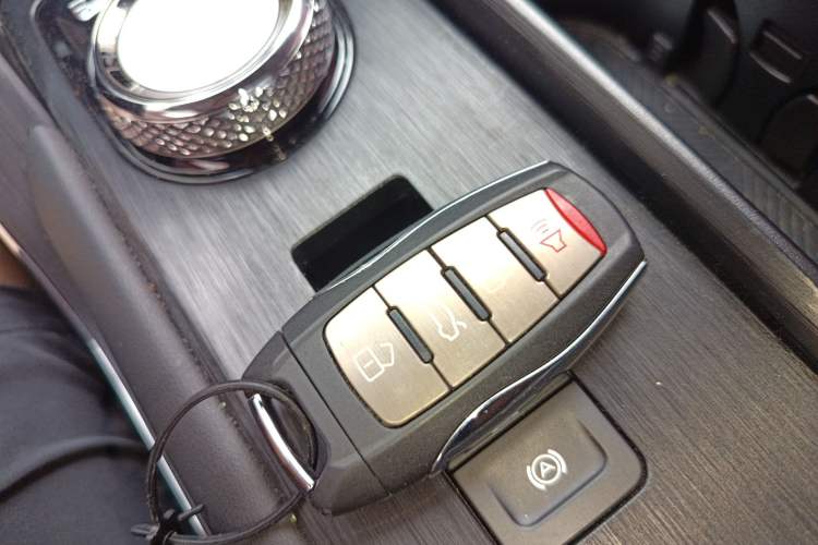 Used Haval H6 2022 3rd Generation 1.5T Automatic Two-Wheel Drive Supreme+ Vehicle Key