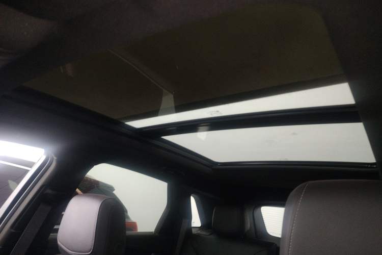 Used Cadillac XT5 2024 2.0T Two-Wheel Drive Fashion Edition Headliner