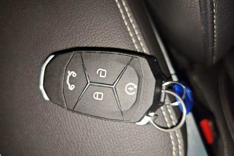 Used Lynk & Co 01 2017 2.0T Two-Wheel Drive Pro Edition Vehicle Key