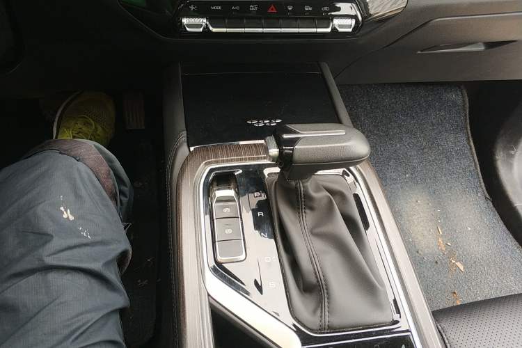 Used Wuling Jiachen 2022 1.5T CVT Deluxe Flagship Edition Gear Lever