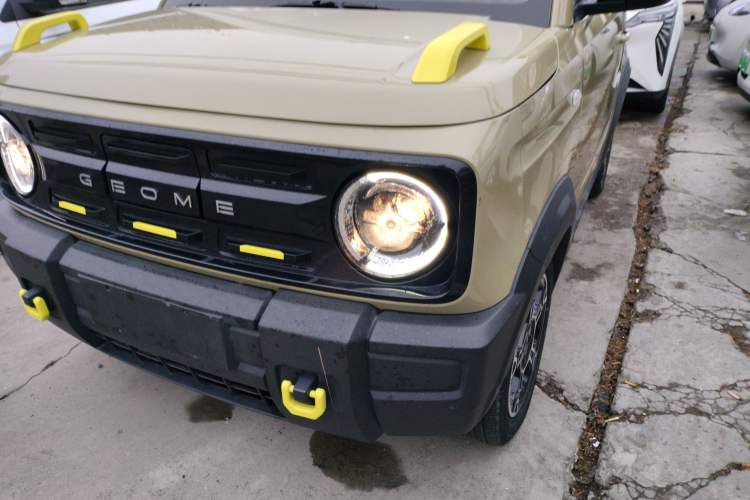 Used Geely Galaxy Panda 2024 200km Panda Rider Left Front Headlight