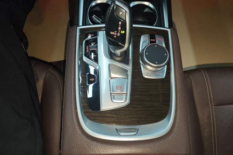 Used BMW 7 Series 2018 730Li Leading Model Excellence Package
