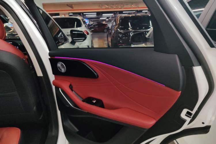 Used EXEED Stellar 2023 400T Two-Wheel Drive Comfort Flyfish Edition