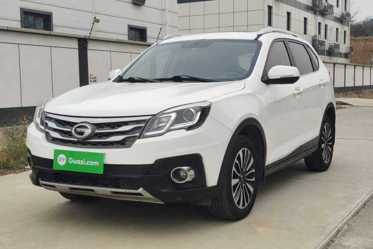 Used GAC Trumpchi GS5 Super 2015 2.0L Automatic Two-Wheel Drive Luxury Navigation Edition