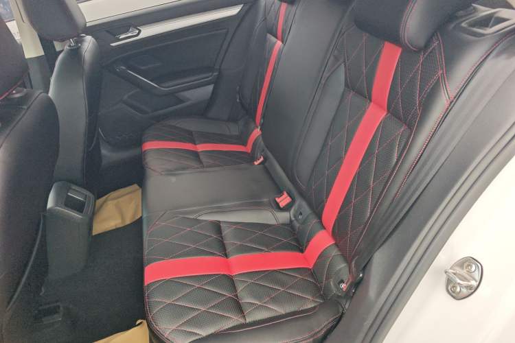 Used Volkswagen Lamando 2021 230TSI DSG Fashion Edition
