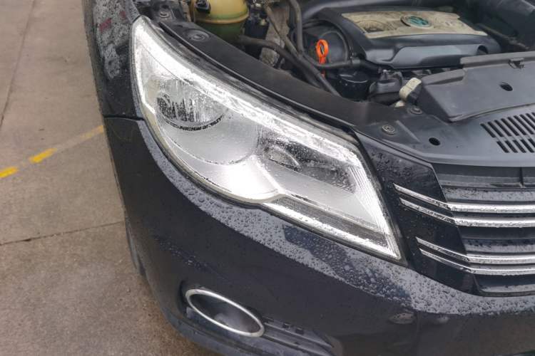 Used Volkswagen Tiguan 2010 1.8TSI Automatic Two-Wheel Drive Elite Edition Right Front Headlight