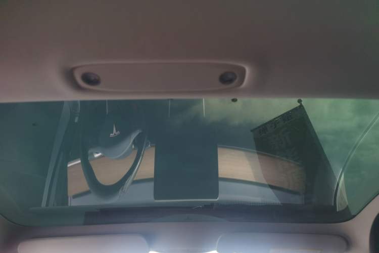 Used Tesla Model 3 2019 Standard Range Rear-Drive Upgraded Version
