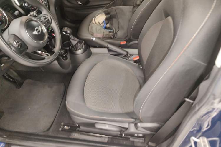Used MINI 2014 1.2T ONE+ Left Front Seat