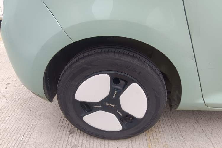 Used CHANGAN NEVO Lumin 2022 155 km – Refreshingly Sweet Edition Right Rear Wheel Hub