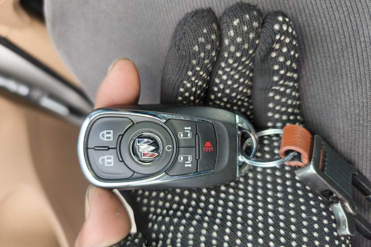 Used Buick GL8 2021 ES Land Cruiser 653T Luxury Edition