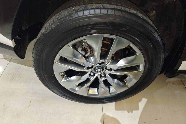 Used Toyota Wildlander 2022 Dual-Engine 2.5L E-CVT Two-Wheel Drive Prestige Edition Exterior 5